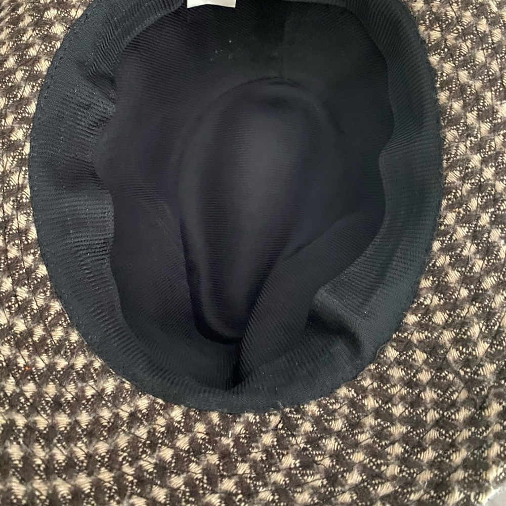 Hat - Picture 2 of 3